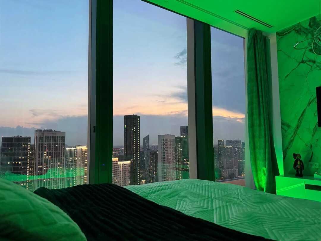 Sky City Moscow Уютная студия с подсветкой и Аэрохоккеем в Москва Сити! Закатная сторона! — фото 3