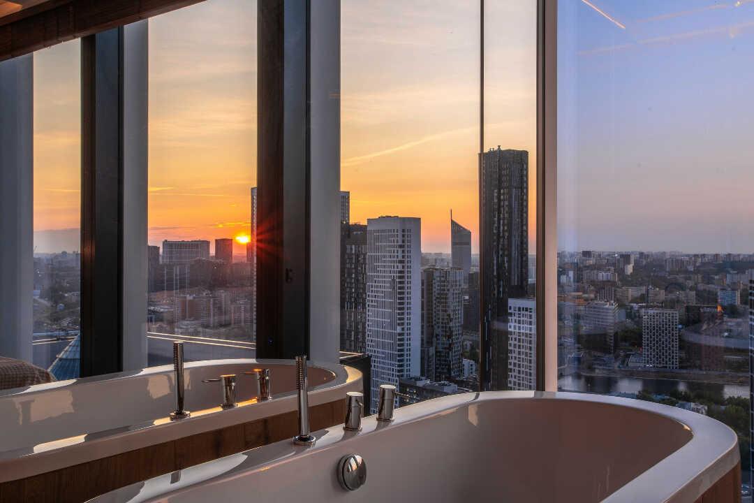 Москва: Sky City Moscow Ванна у окна! Закатная сторон! Дизайнерский Премиум Апартамент!