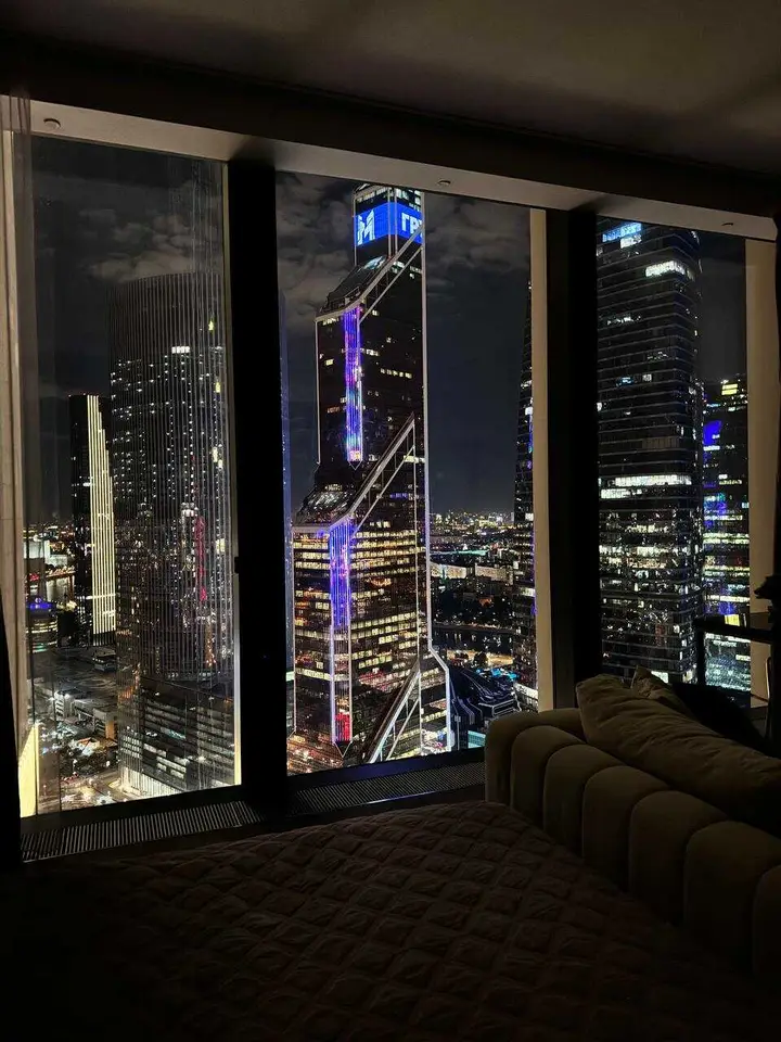 Апартаменты Sky City Moscow LUX Студия с большим окном с видом на все башни и город! — фото 4