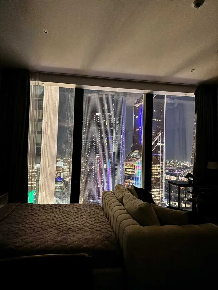 Апартаменты Sky City Moscow LUX Студия с большим окном с видом на все башни и город! — фото 3