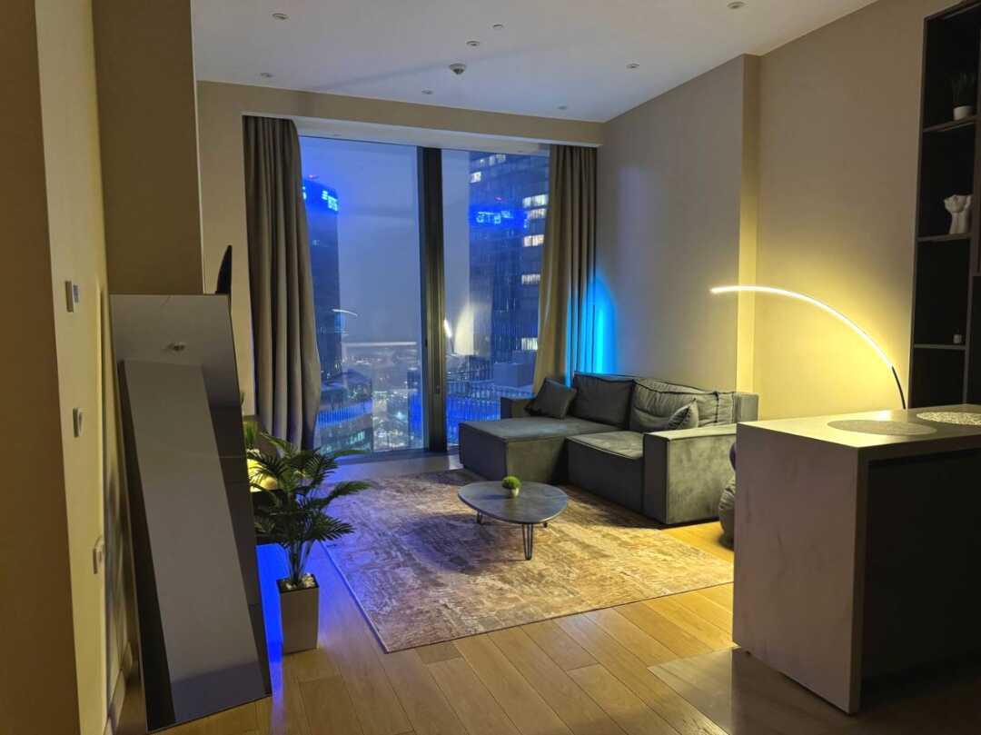Москва: Sky City Moscow Роскошный апартамент с видом на башни на 61 этаже