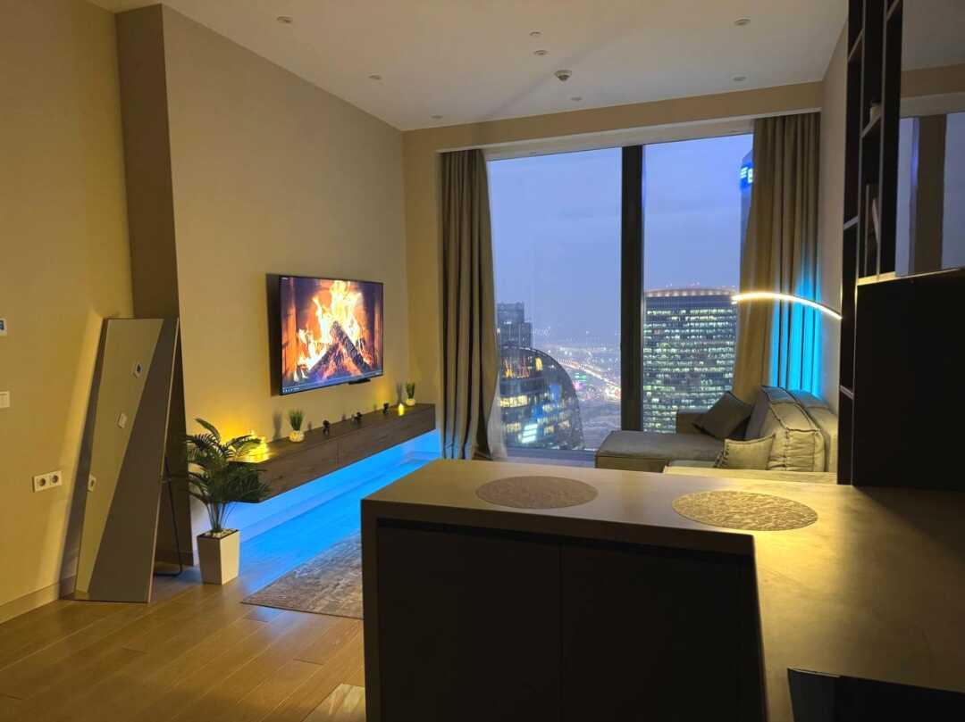 Sky City Moscow Роскошный апартамент с видом на башни на 61 этаже — фото 4