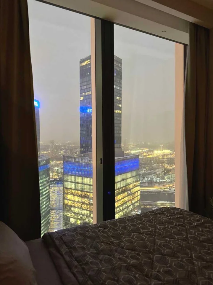 Москва: Sky City Moscow Роскошный апартамент с видом на башни на 61 этаже
