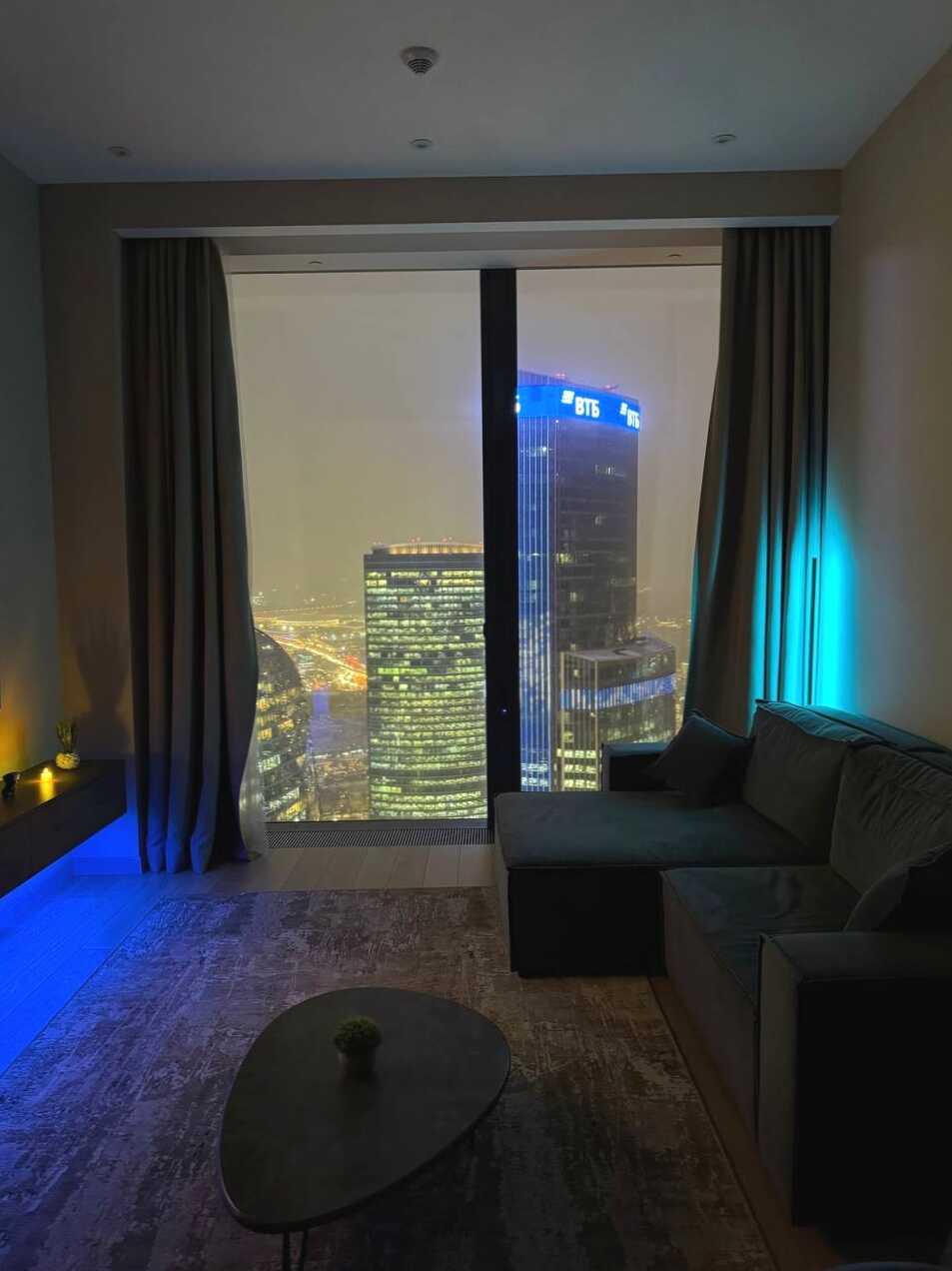 Sky City Moscow Роскошный апартамент с видом на башни на 61 этаже — фото 2