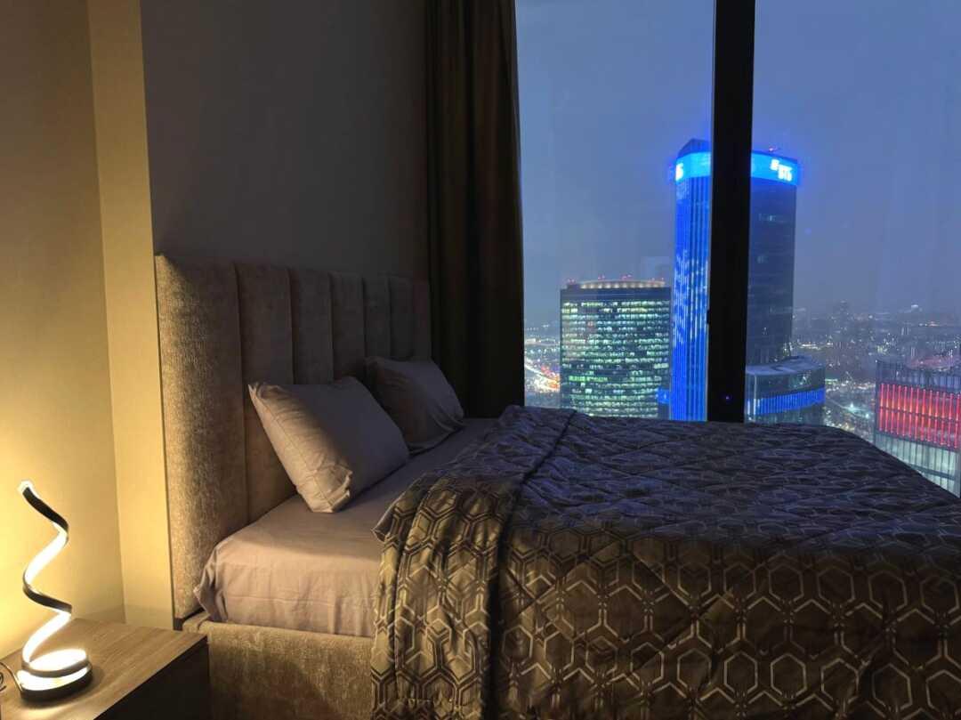 Москва: Sky City Moscow Роскошный апартамент с видом на башни на 61 этаже