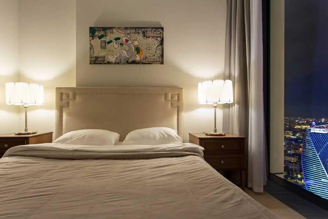 Москва: Апартаменты Sky City Moscow 62 этаж! Вид на Башни, Лужники, Парк победы и город! Очень уютный!