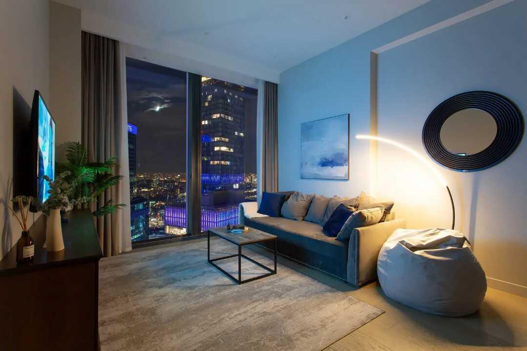 Апартаменты Sky City Moscow 62 этаж! Вид на Башни, Лужники, Парк победы и город! Очень уютный! — фото 1