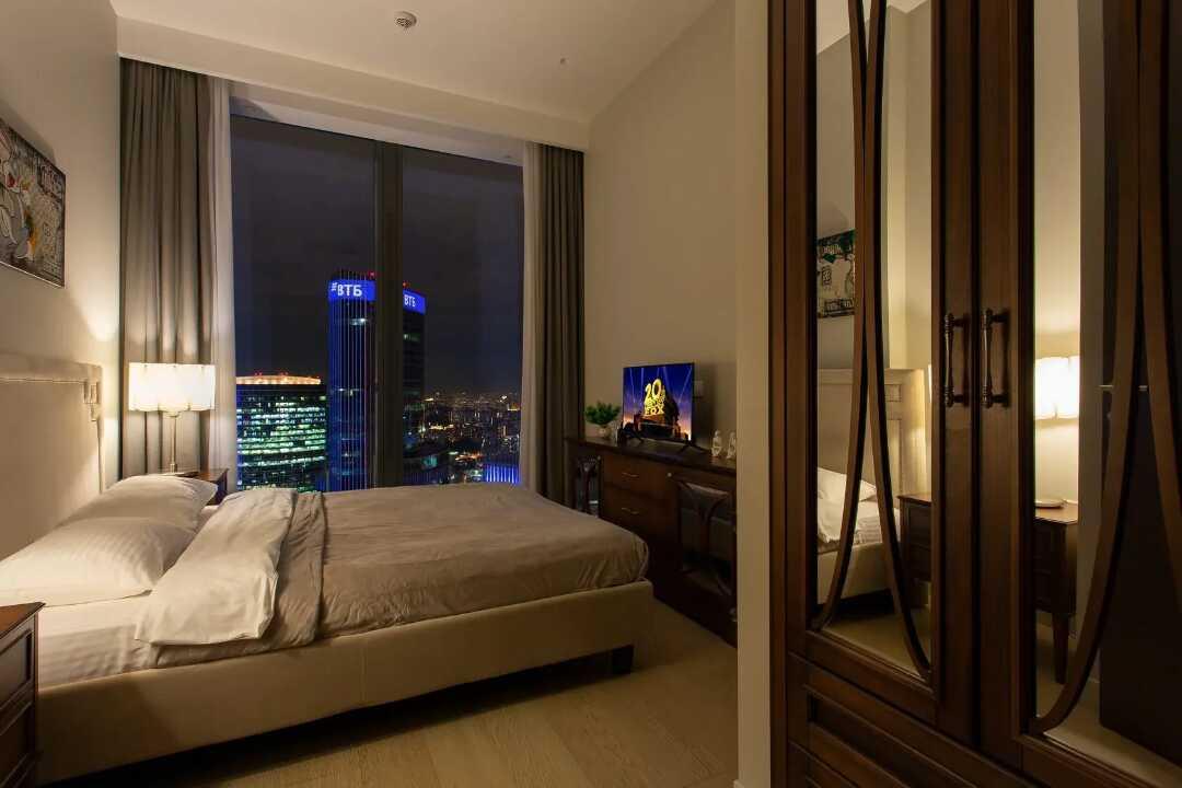 Москва: Апартаменты Sky City Moscow 62 этаж! Вид на Башни, Лужники, Парк победы и город! Очень уютный!