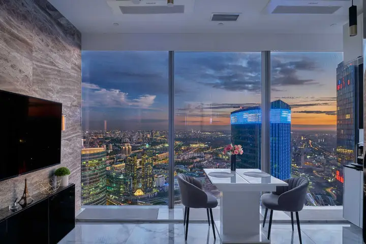 Апартаменты Sky City Moscow 80 этаж Вид на МГУ — фото 1
