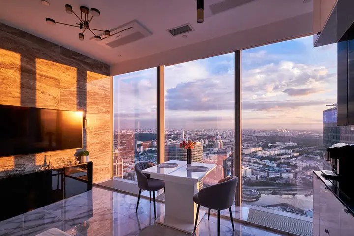 Москва: Апартаменты Sky City Moscow 80 этаж Вид на МГУ