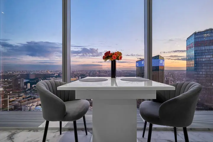 Москва: Апартаменты Sky City Moscow 80 этаж Вид на МГУ