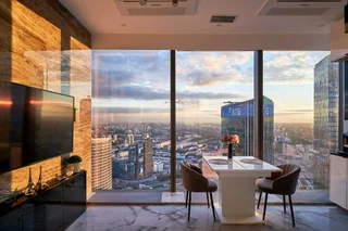 Москва: Апартаменты Sky City Moscow 80 этаж Вид на МГУ
