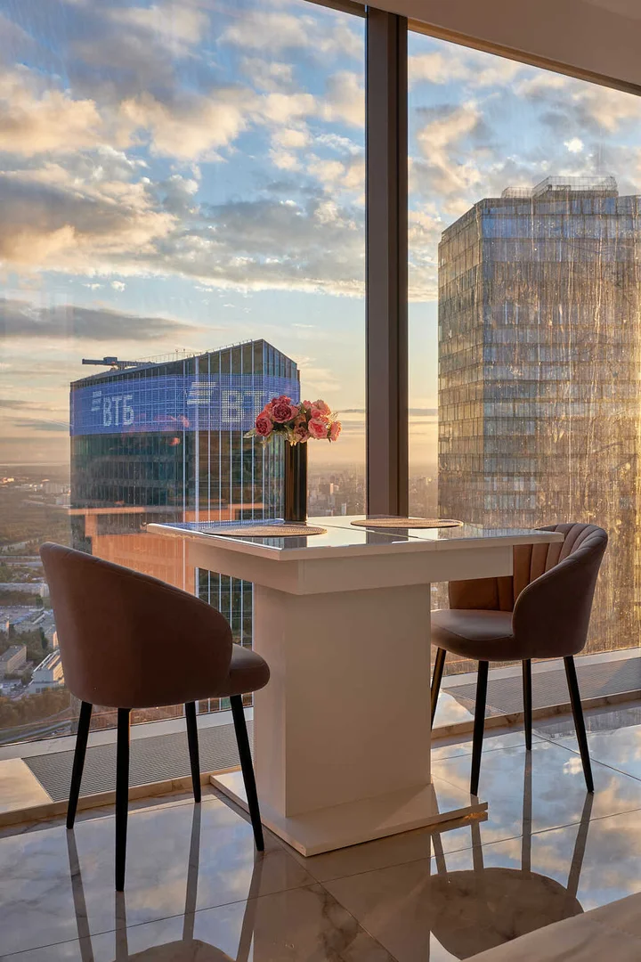 Москва: Апартаменты Sky City Moscow 80 этаж Вид на МГУ