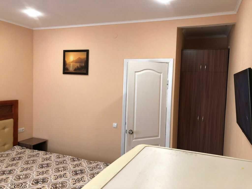Евпатория: Гостевой дом У Дмитрия