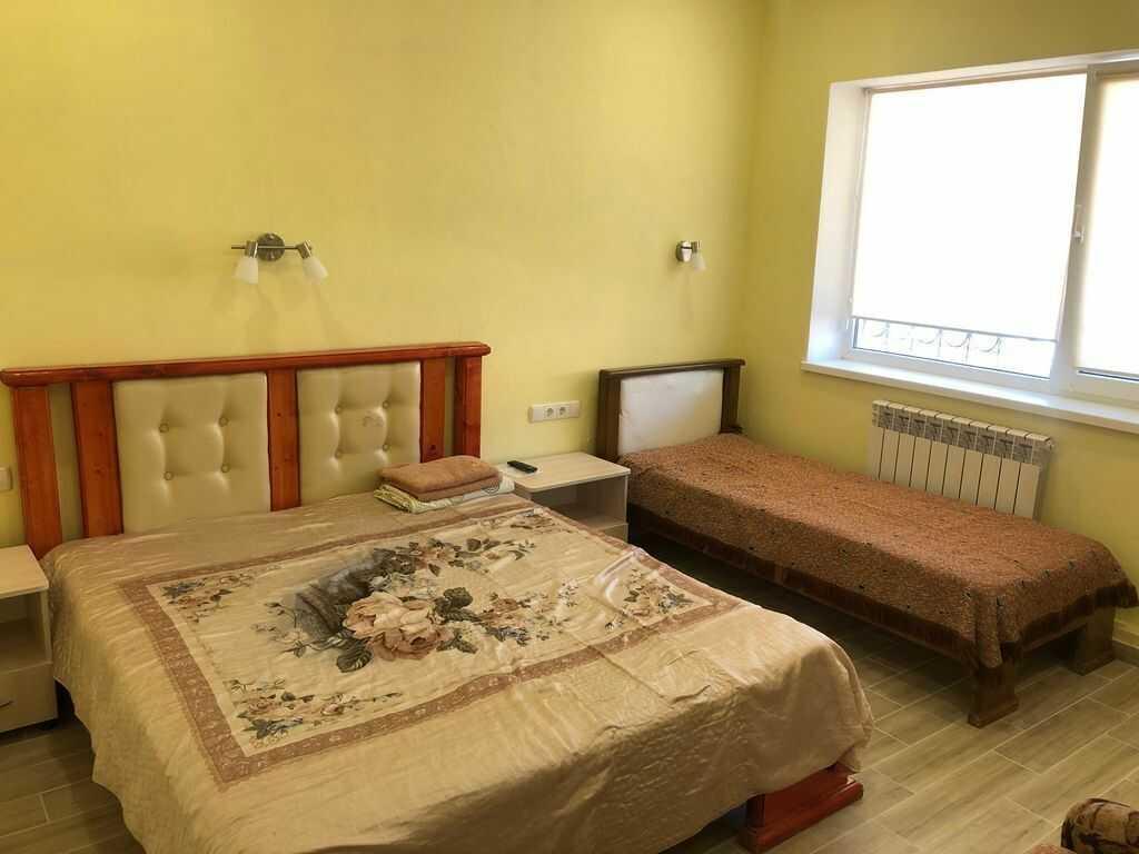 Евпатория: Гостевой дом У Дмитрия