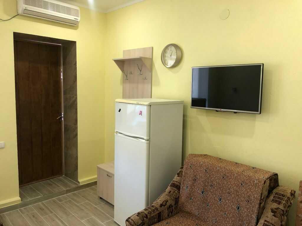 Евпатория: Гостевой дом У Дмитрия