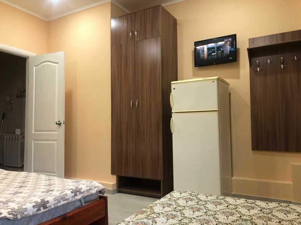 Евпатория: Гостевой дом У Дмитрия
