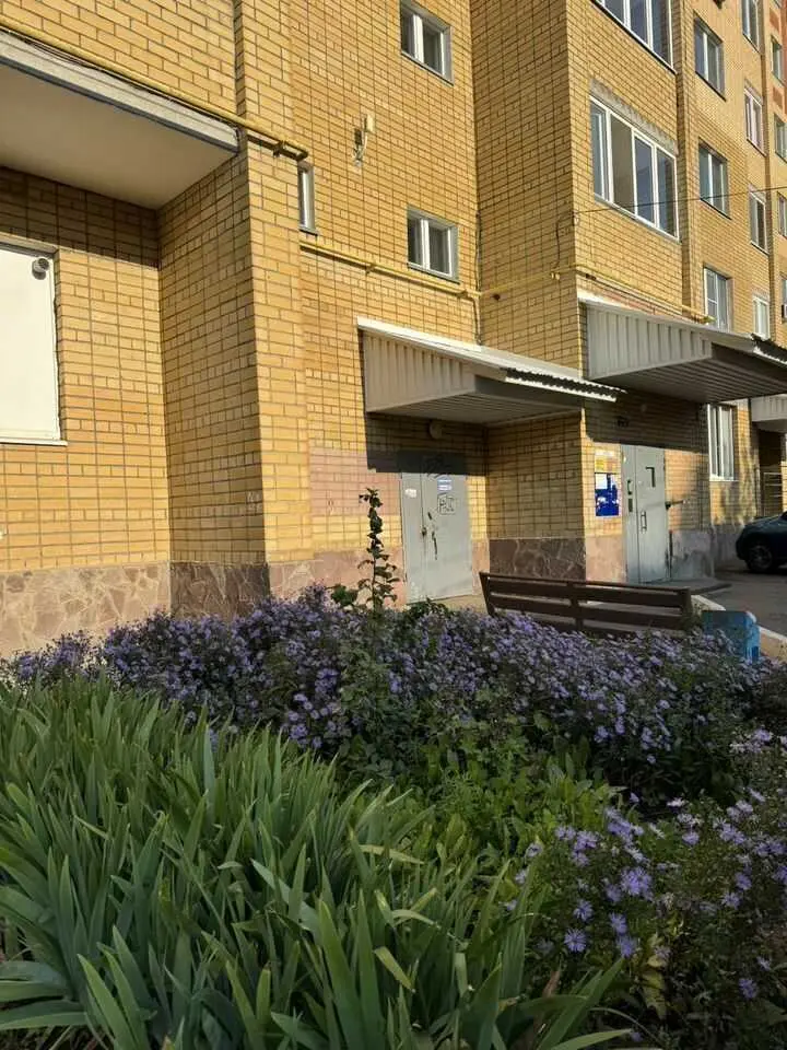 Стерлитамак: Квартира на ул. Лазурной 13