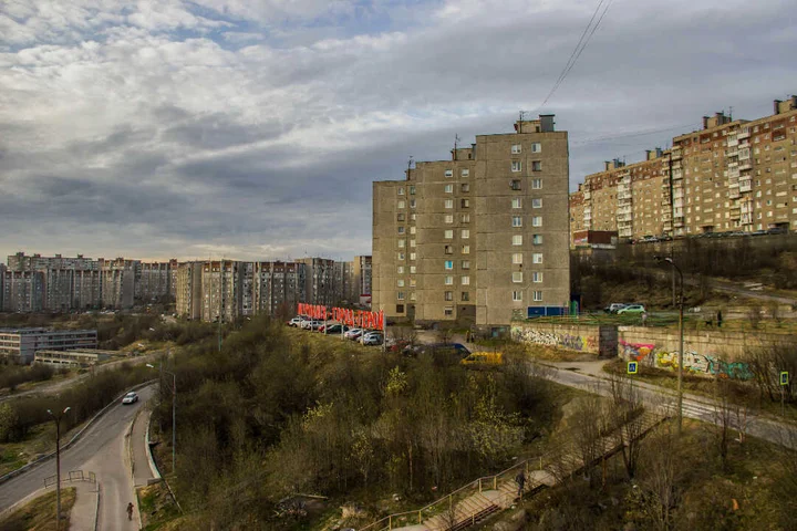 Мурманск: 2-х комнатная квартира с евроремонтом на Северном проезде 18