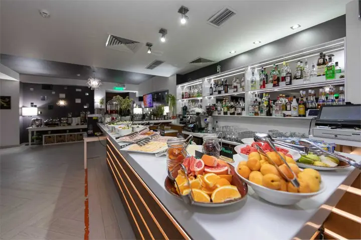 Сириус: Citrus Hotel
