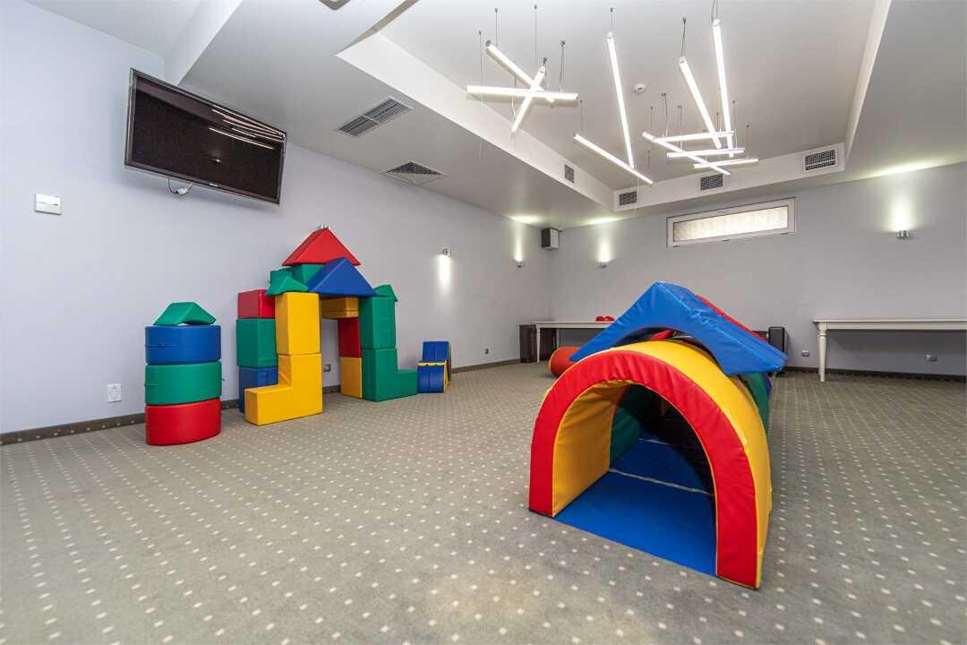 Сириус: Citrus Hotel
