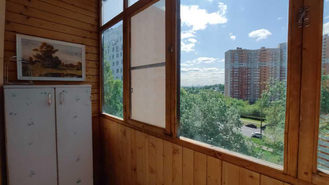 Москва: Комфортная квартира для четверых в Строгино