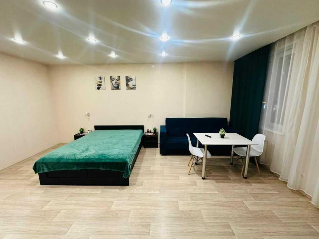 Красноярск: Апартаменты Саквояж на Петра Ломако, 14