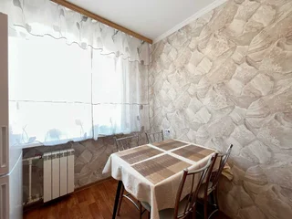 Южно-Сахалинск: Апартаменты на Мира, 182