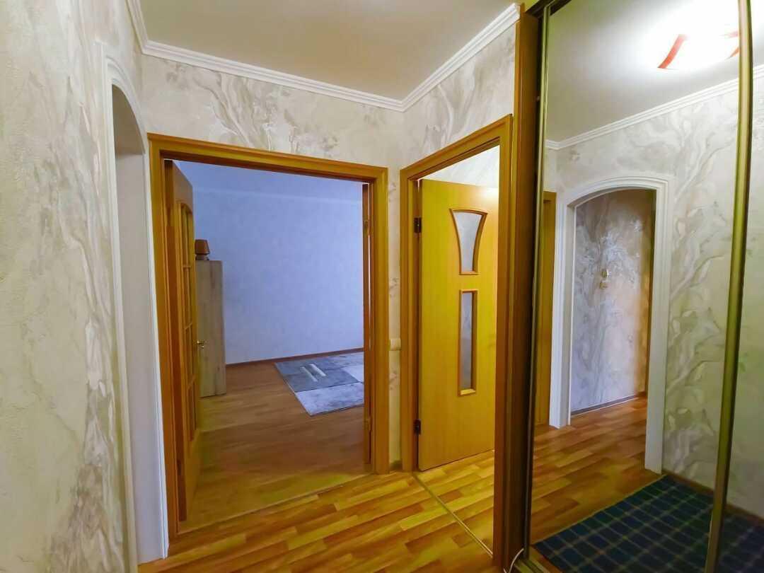 Южно-Сахалинск: Апартаменты на Мира, 182