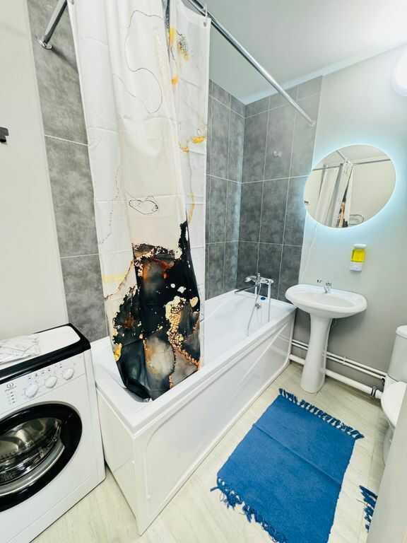 Красноярск: Апартаменты Саквояж на ул. Спандаряна, 1