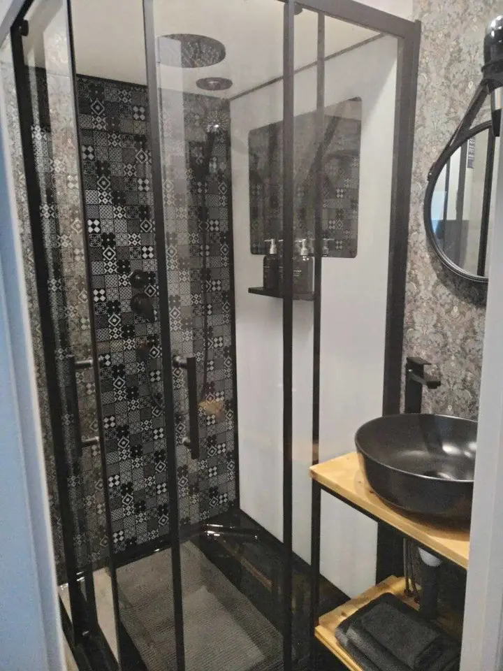 Омск: Мини-отель "Апартком"