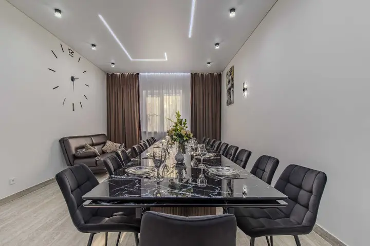 Нижний Новгород: Загородный дом "Loft Маяк Vegas Apartments"