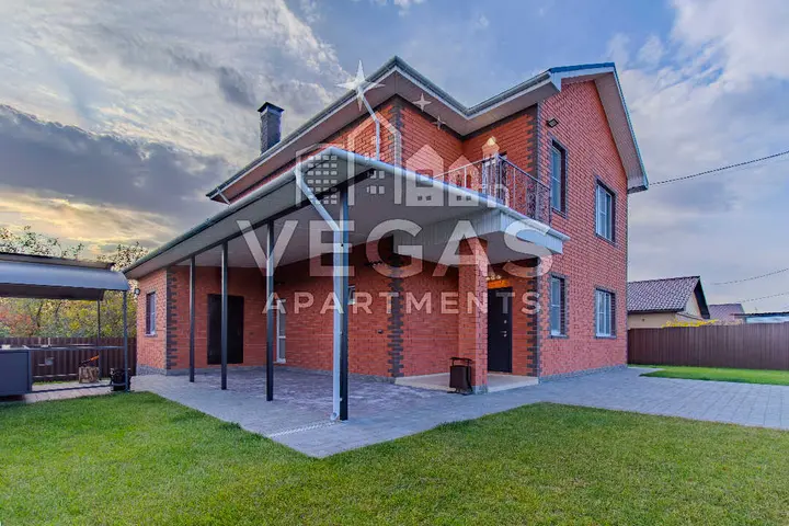 Нижний Новгород: Загородный дом "Loft Маяк Vegas Apartments"