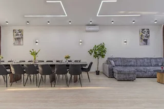Нижний Новгород: Загородный дом "Loft Маяк Vegas Apartments"
