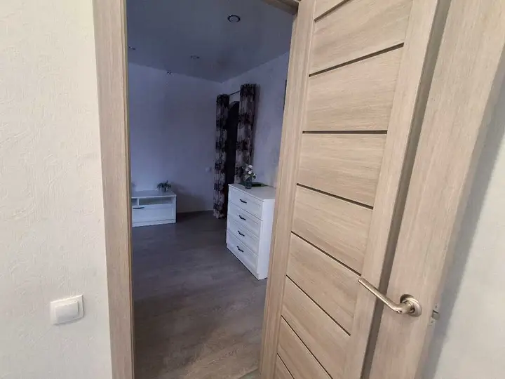 carousel image 4