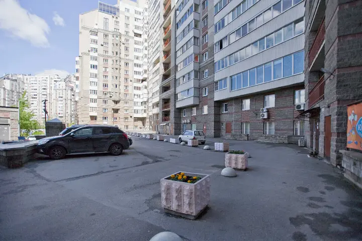 Санкт-Петербург: Апартаменты трехкомнатные на Коломяжском 26