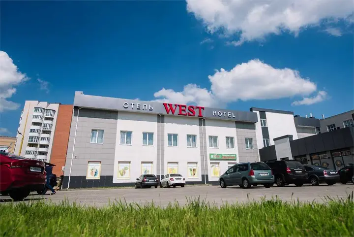 Смоленск: Отель "West"