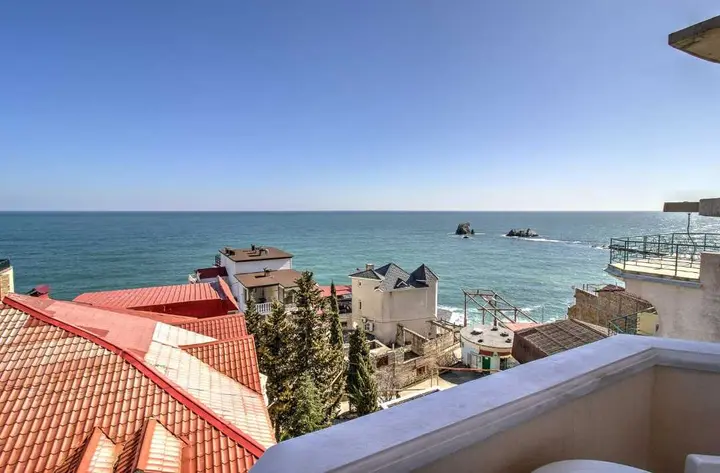 Алушта: Ламбат