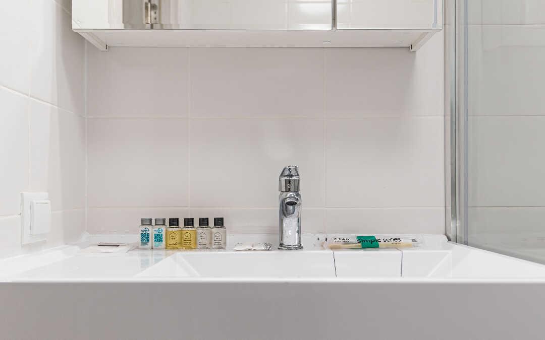Москва: Апартаменты Flat Inn на Новоостаповской 7к1