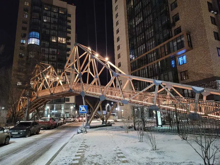 Красноярск: Партизана Железняка 48е
