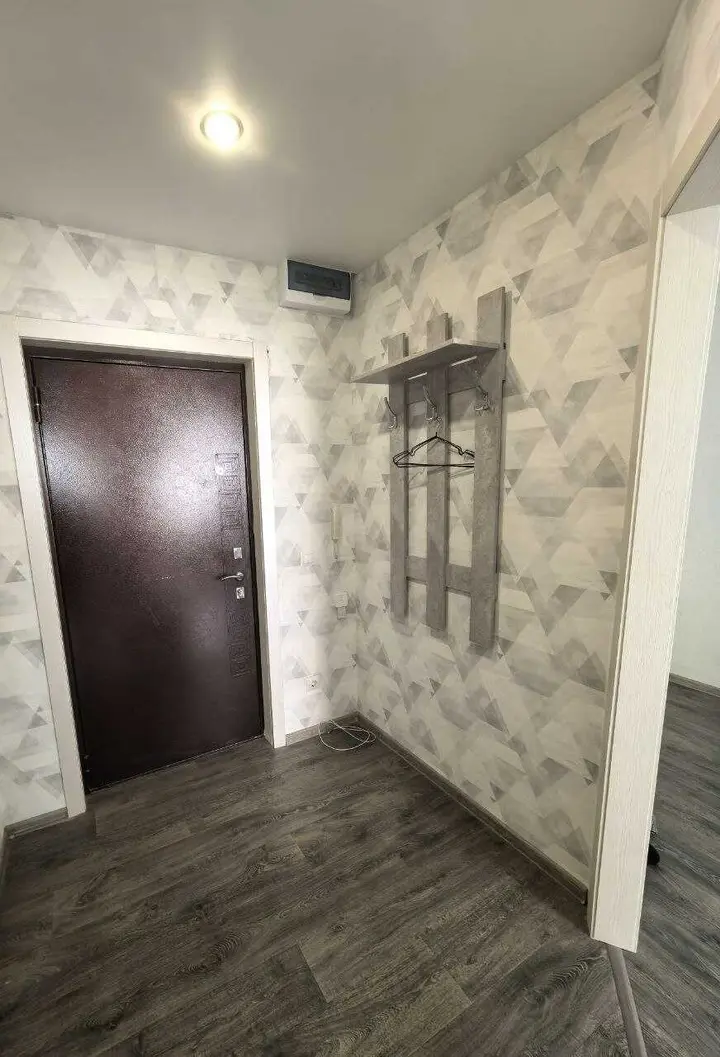 Томск: Квартира с ремонтом на Береговой 27
