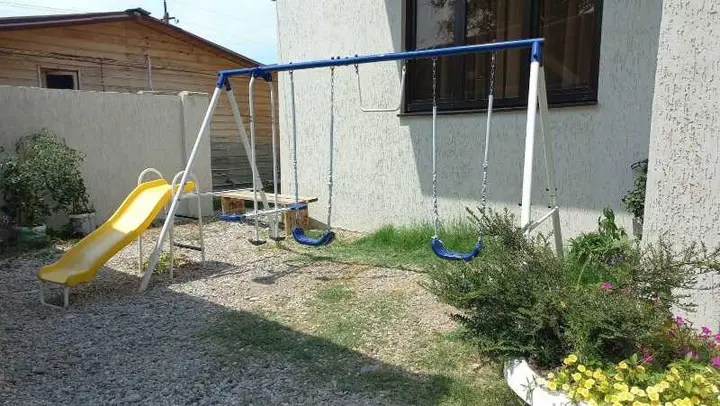 Гагра: Гостевой дом "Родничок"