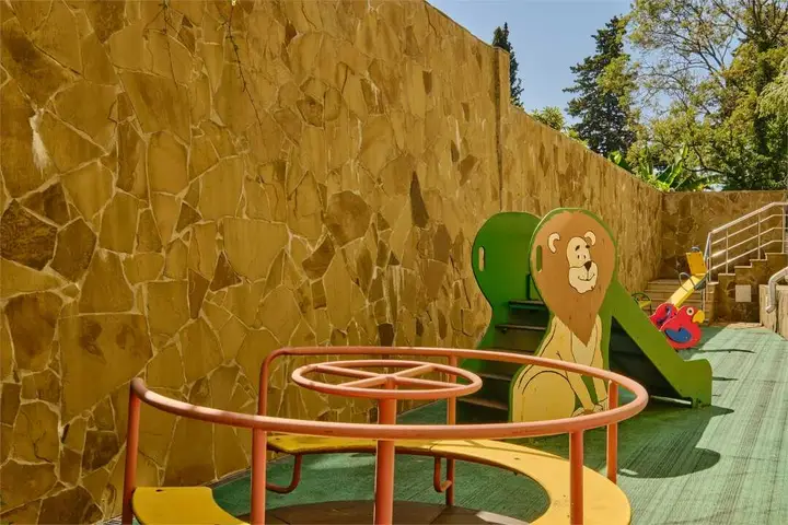 carousel image 5