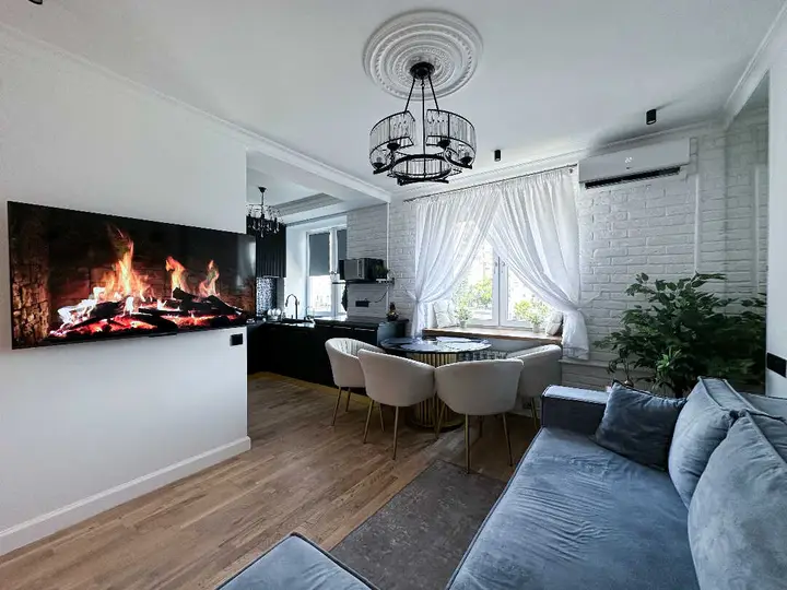 Евротрешка "Top Rooms" на Таганке у Москвы реки — фото 4