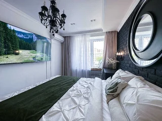 Москва: Евротрешка "Top Rooms" на Таганке у Москвы реки