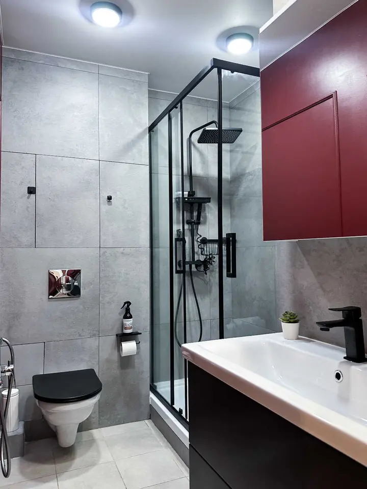 Москва: Евротрешка "Top Rooms" на Таганке у Москвы реки