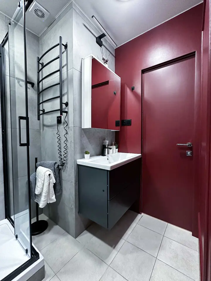Москва: Евротрешка "Top Rooms" на Таганке у Москвы реки