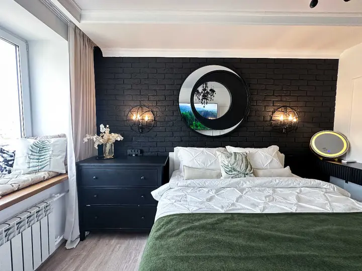 Москва: Евротрешка "Top Rooms" на Таганке у Москвы реки