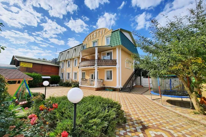 Береговое (Феодосия): Отель "Экватор"