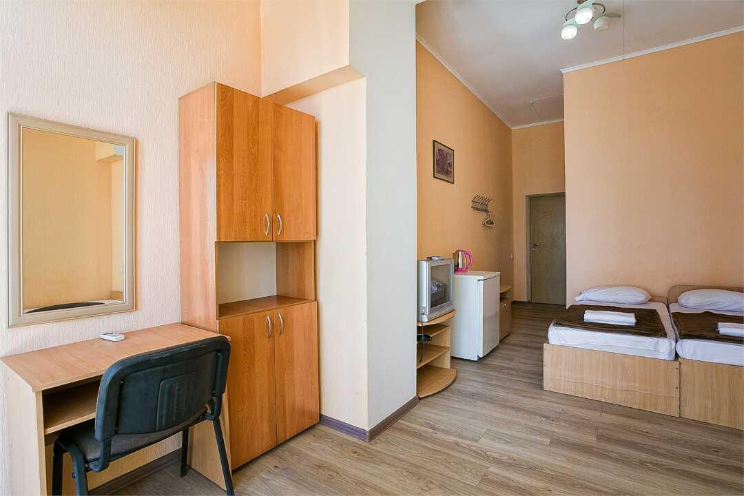 Ялта: Курортный отель «АМПИР»